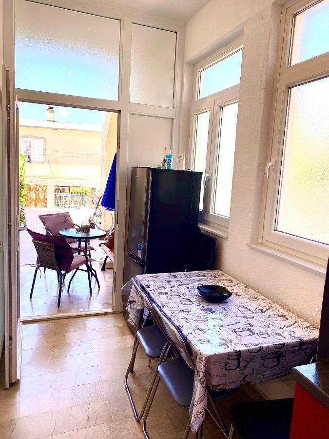 Apartment Carevic Baška Voda Dış mekan fotoğraf